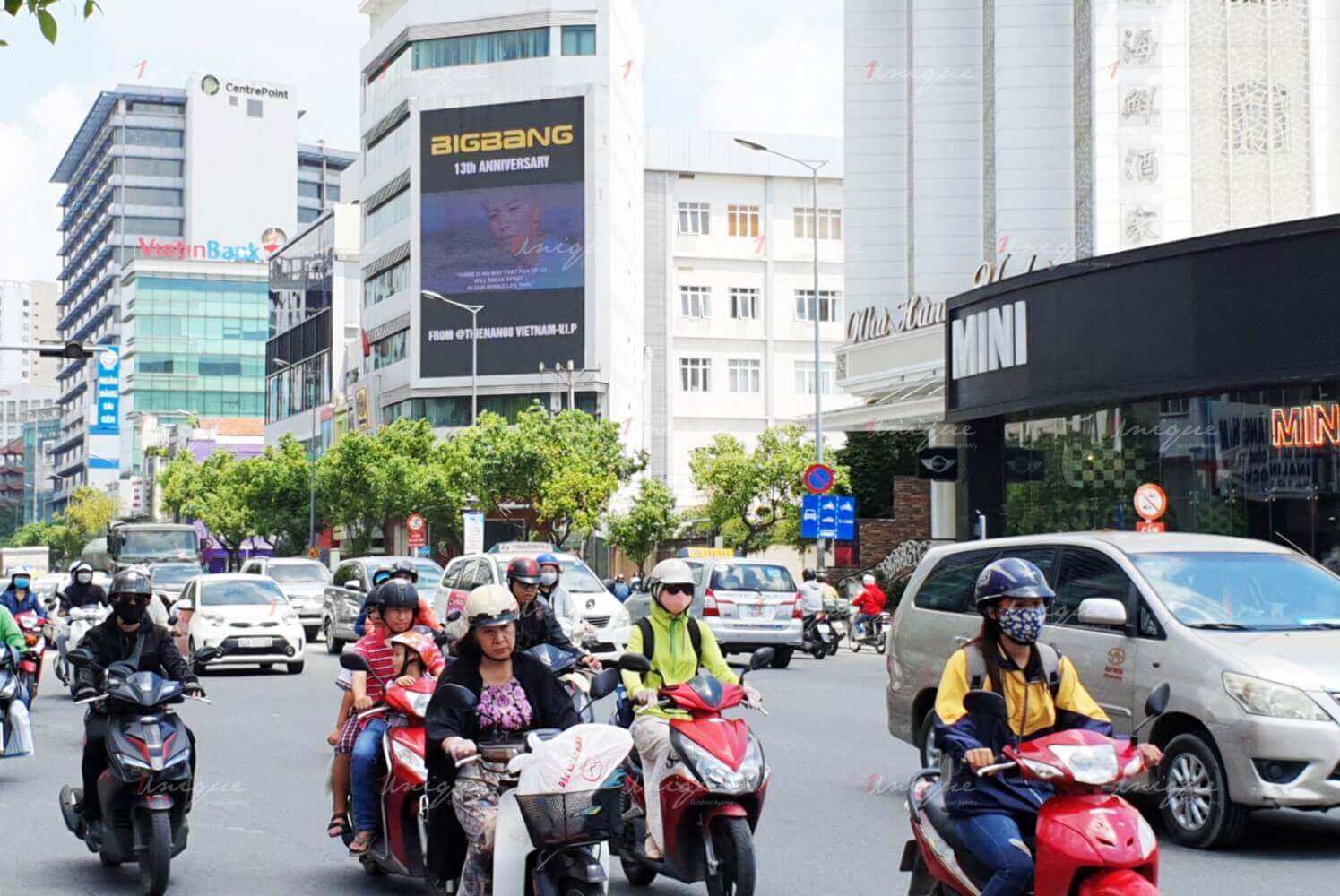 V.I.P quảng cáo màn hình Led ngoài trời kỷ niệm Bigbang 13 năm hoạt động