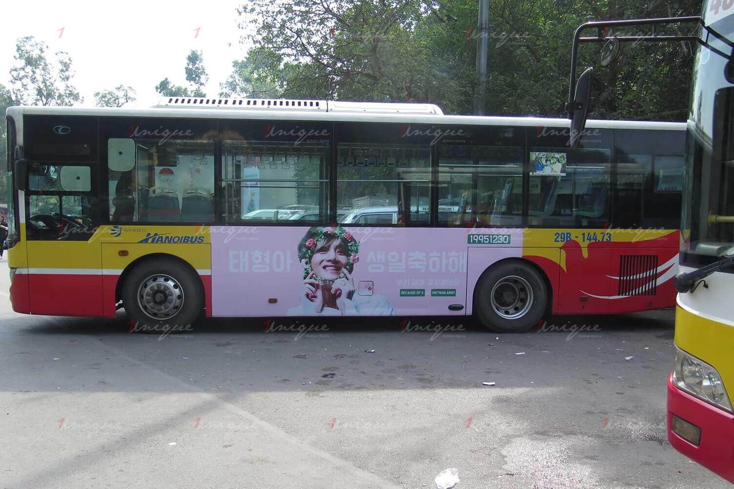 Chiến dịch quảng cáo trên xe bus chúc mừng sinh nhật Kim Taehyung BTS