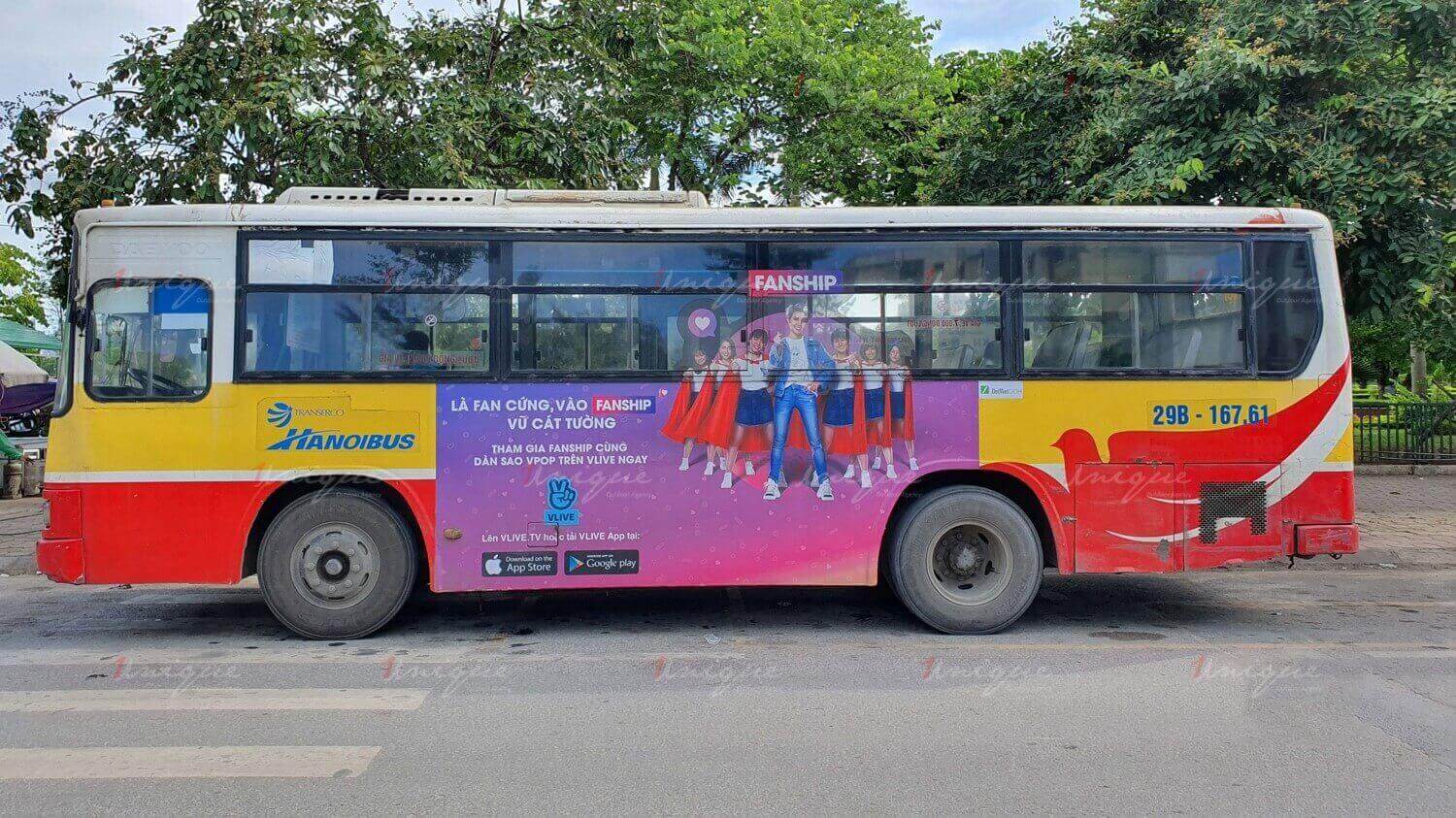  Vlive Fanship quảng cáo trên xe buýt cực sáng tạo và ấn tượng