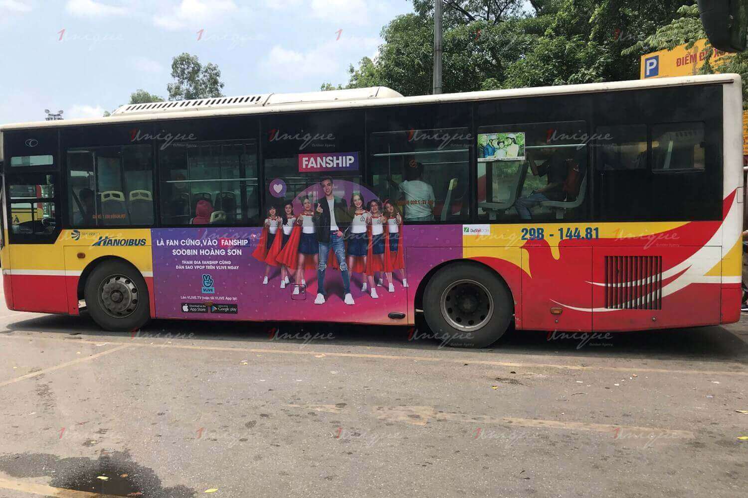  Vlive Fanship quảng cáo trên xe buýt cực sáng tạo và ấn tượng