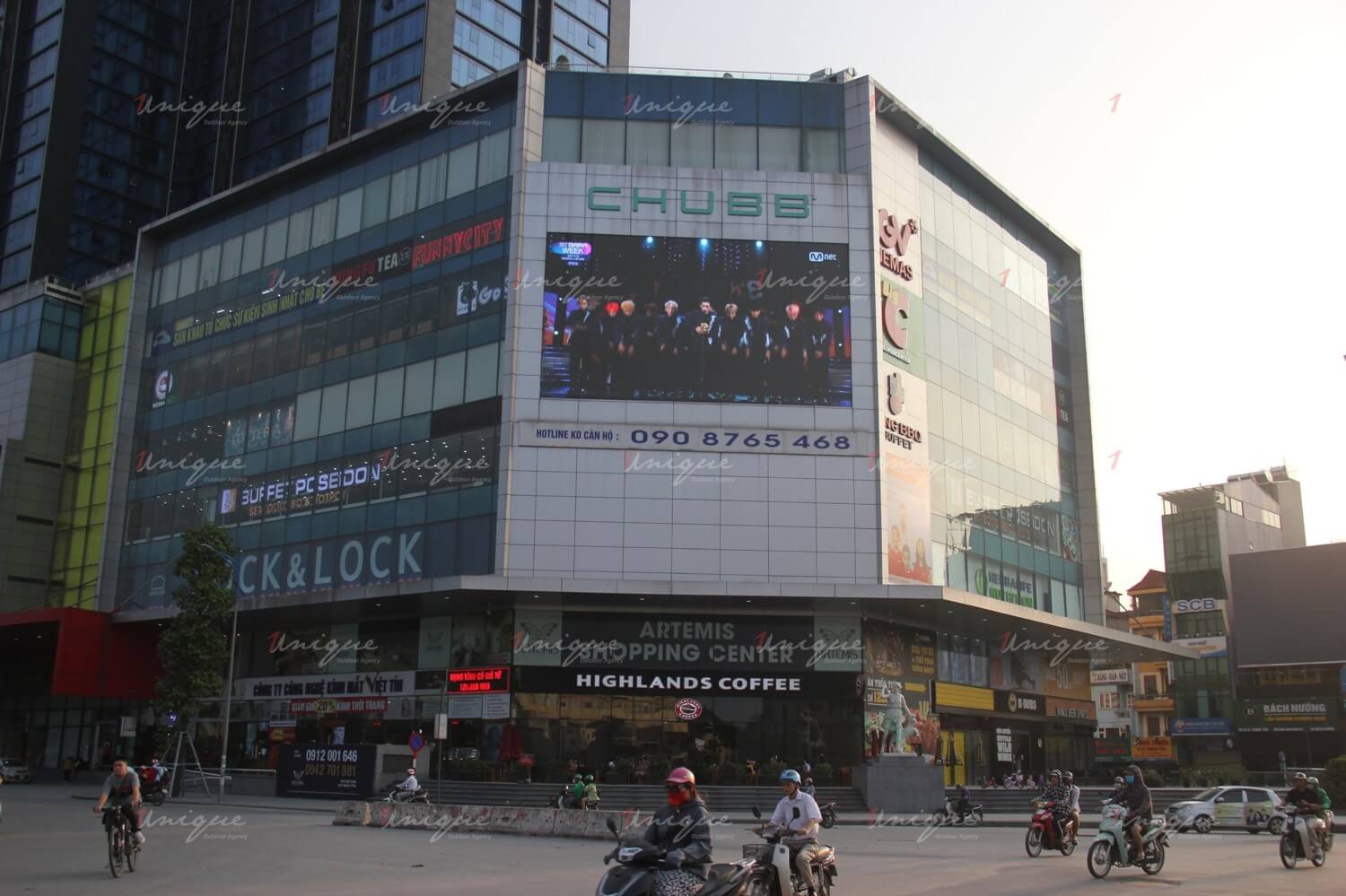 seventeen quảng cáo màn hình led artemis