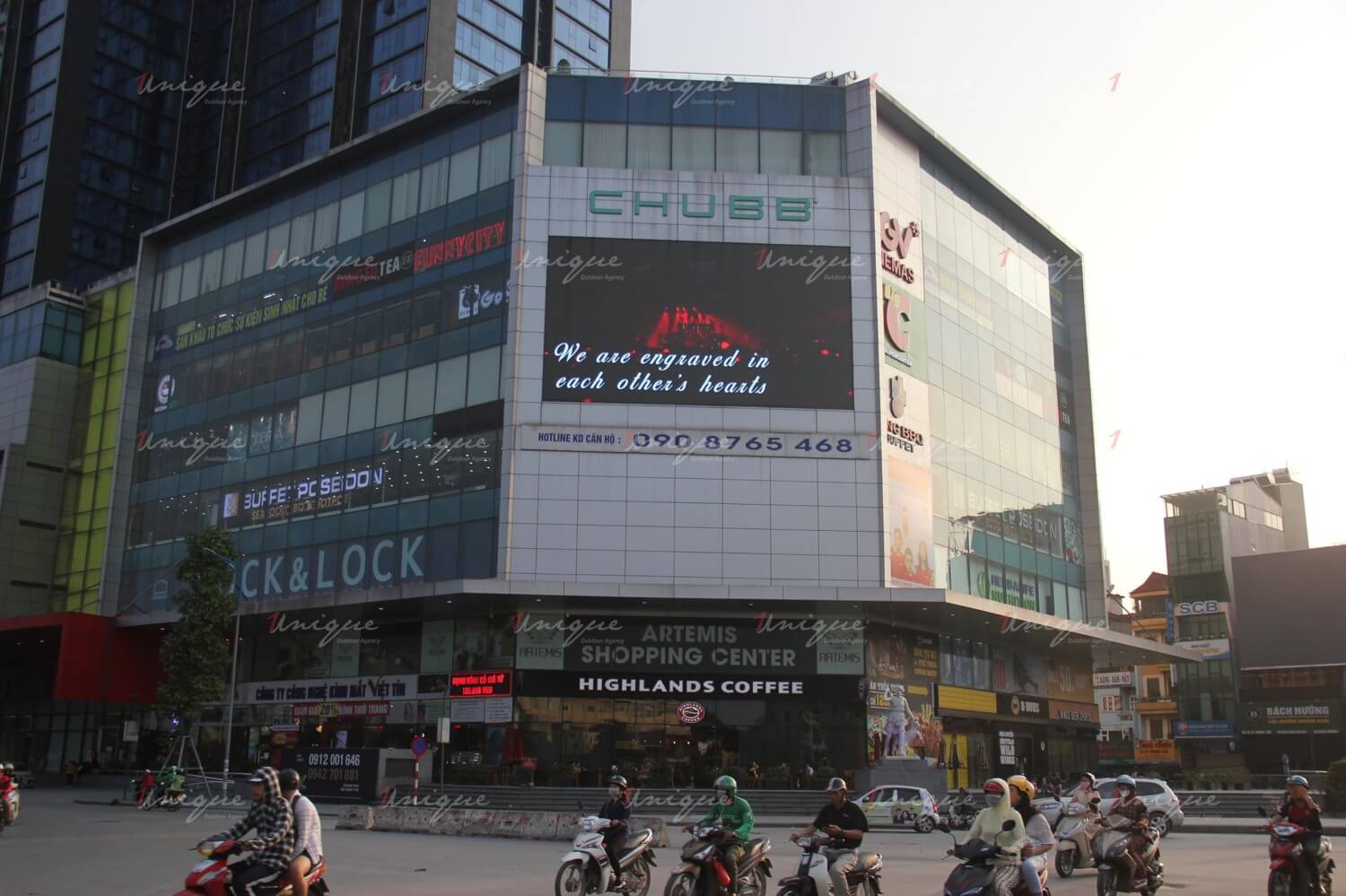 seventeen quảng cáo màn hình led artemis