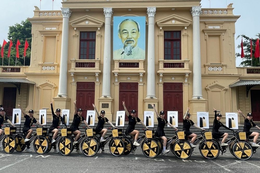 FanClub Media quảng cáo Roadshow xe máy & xe đạp cho thần tượng